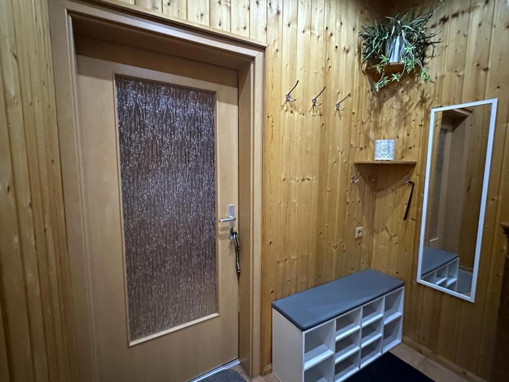 Christels Ferienwohnung 2 In Thale Mit Ueberdachter Terrasse, Kueche Mit Tv & Geschirrspueler Exterior photo