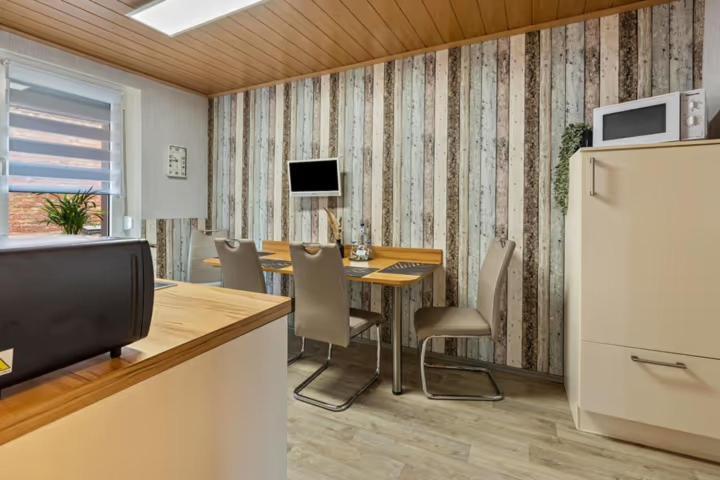Christels Ferienwohnung 2 In Thale Mit Ueberdachter Terrasse, Kueche Mit Tv & Geschirrspueler Exterior photo